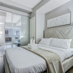 Downtown Toronto 1BR | Workspace, Walk Everywhere