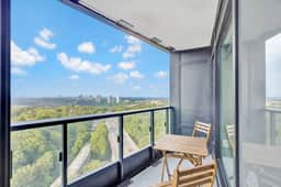 1 Bed - Bloor St E with Rosedale Valley View! - Image 4
