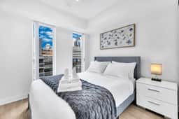 Downtown Toronto 2BR | Parking Included - Image 2