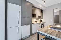 Executive Downtown 1BR | Prime Location - Image 4