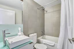 Luxury 2BR/2BA | High Floor at 300 Front St W - Image 5