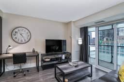 Luxury Downtown 1BR | City Views | 300 Front - Image 4