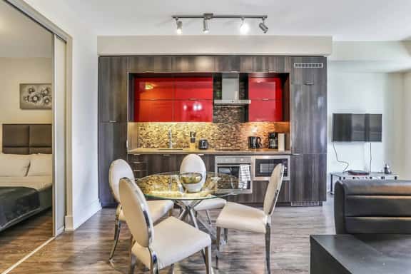Luxury 2BR/2BA | High Floor at 300 Front St W - Image 1