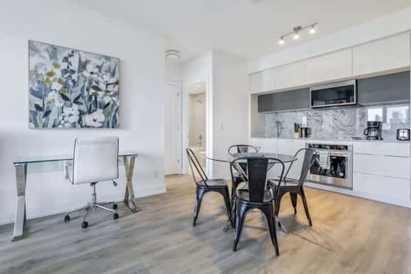 Upscale North York 2BR/2BA | Park Views & Highways - Image 1