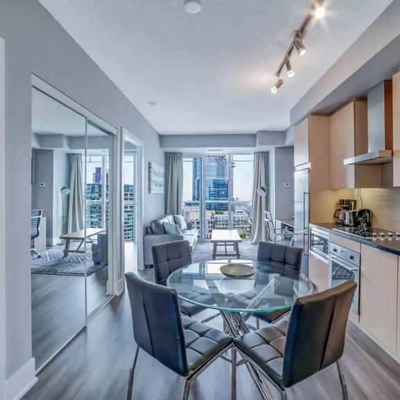 Downtown Toronto 1BR | Lake Views near CN Tower - Image 1
