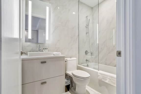 1BR at The Well Downtown | Pool, Gym & Dining - Image 4