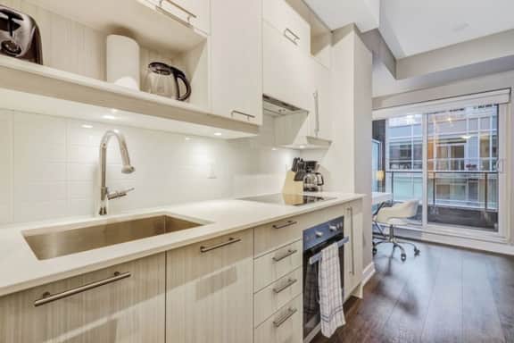 Downtown Toronto 1BR | Workspace, Walk Everywhere - Image 4