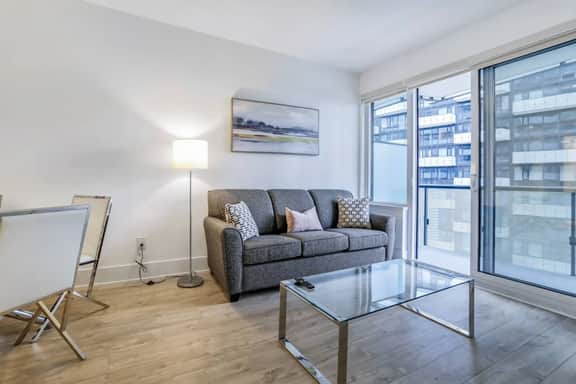 Luxury 1BR at The Well | Pool, Gym & Dining - Image 5