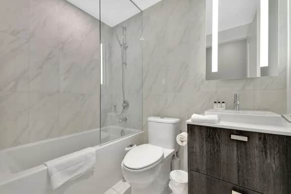 Luxury 1BR at The Well | Pool, Gym, Downtown - Image 4
