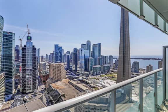 Luxury 2BR/2BA | High Floor at 300 Front St W - Image 4