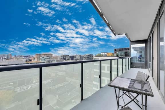 Luxury 2BR/2BA at The Well | Downtown Views - Image 2