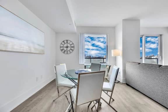 Luxury 2BR/2BA at The Well | Downtown Views - Image 5
