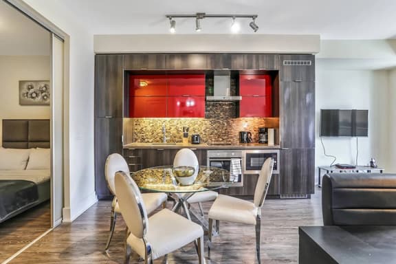 Luxury 2BR/2BA | High Floor at 300 Front St W - Image 1